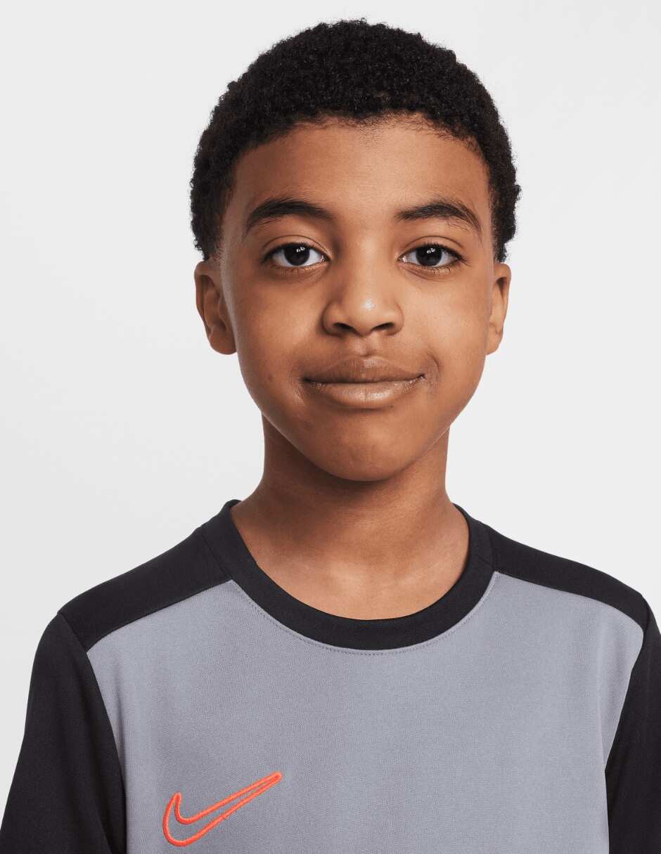 Playera para fútbol para niño 5