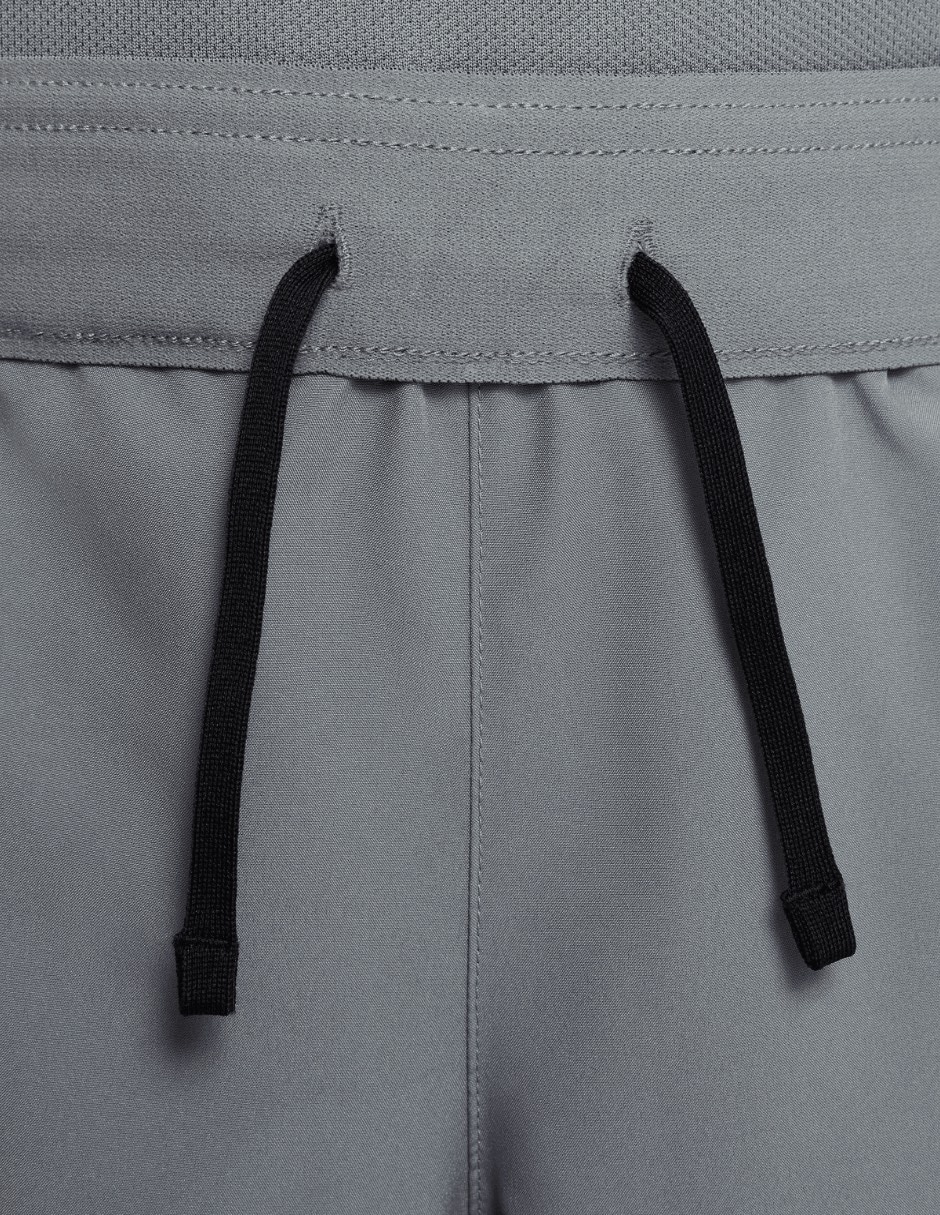 Short con bolsillos Dri-Fit Challenger para entrenamiento niño
