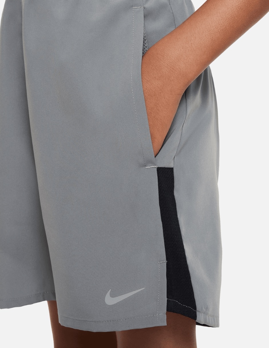 Short con bolsillos Dri-Fit Challenger para entrenamiento niño