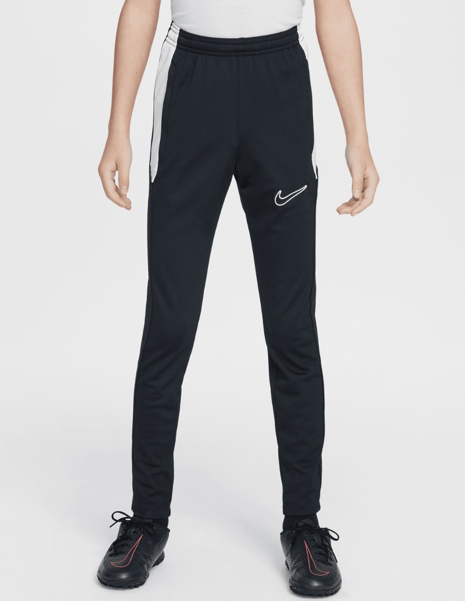 Conjunto deportivo para niño