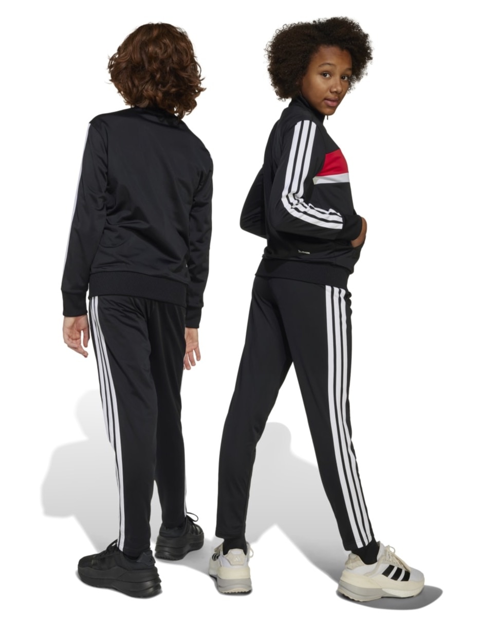 Conjunto deportivo seasonals para niño 9