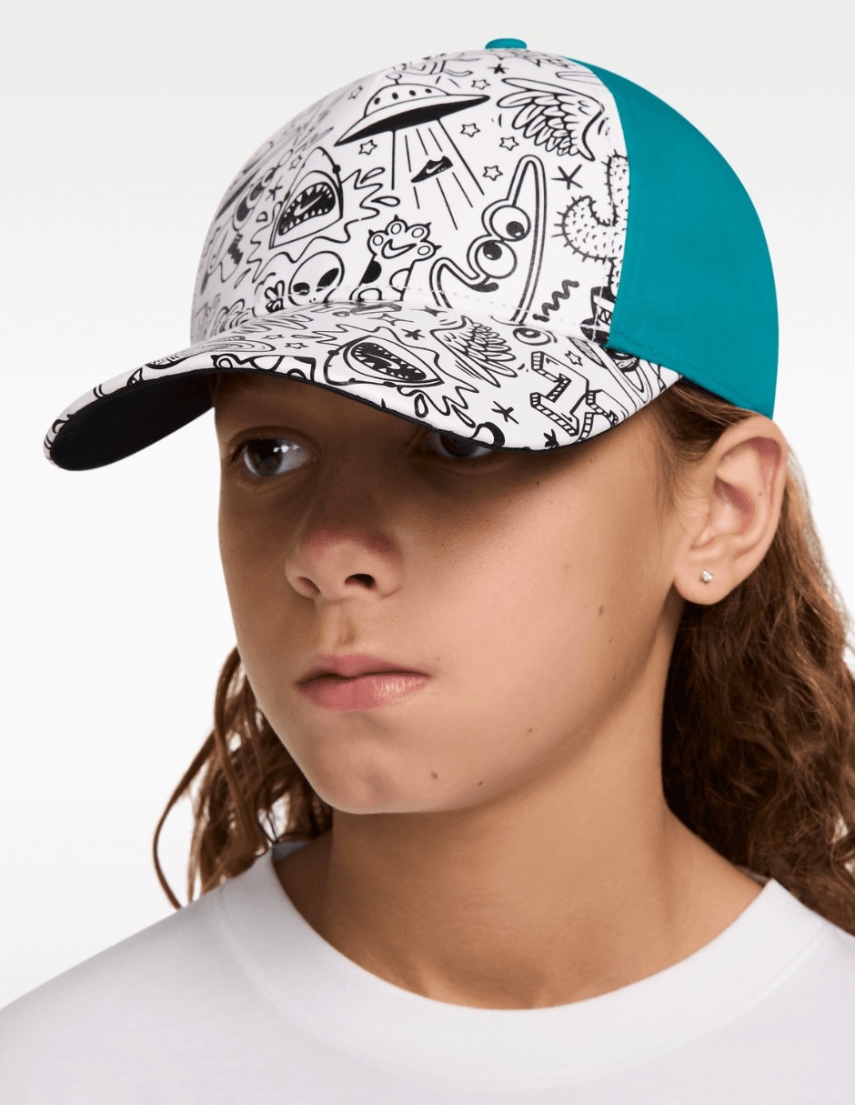 Gorra con visera curva casual 1