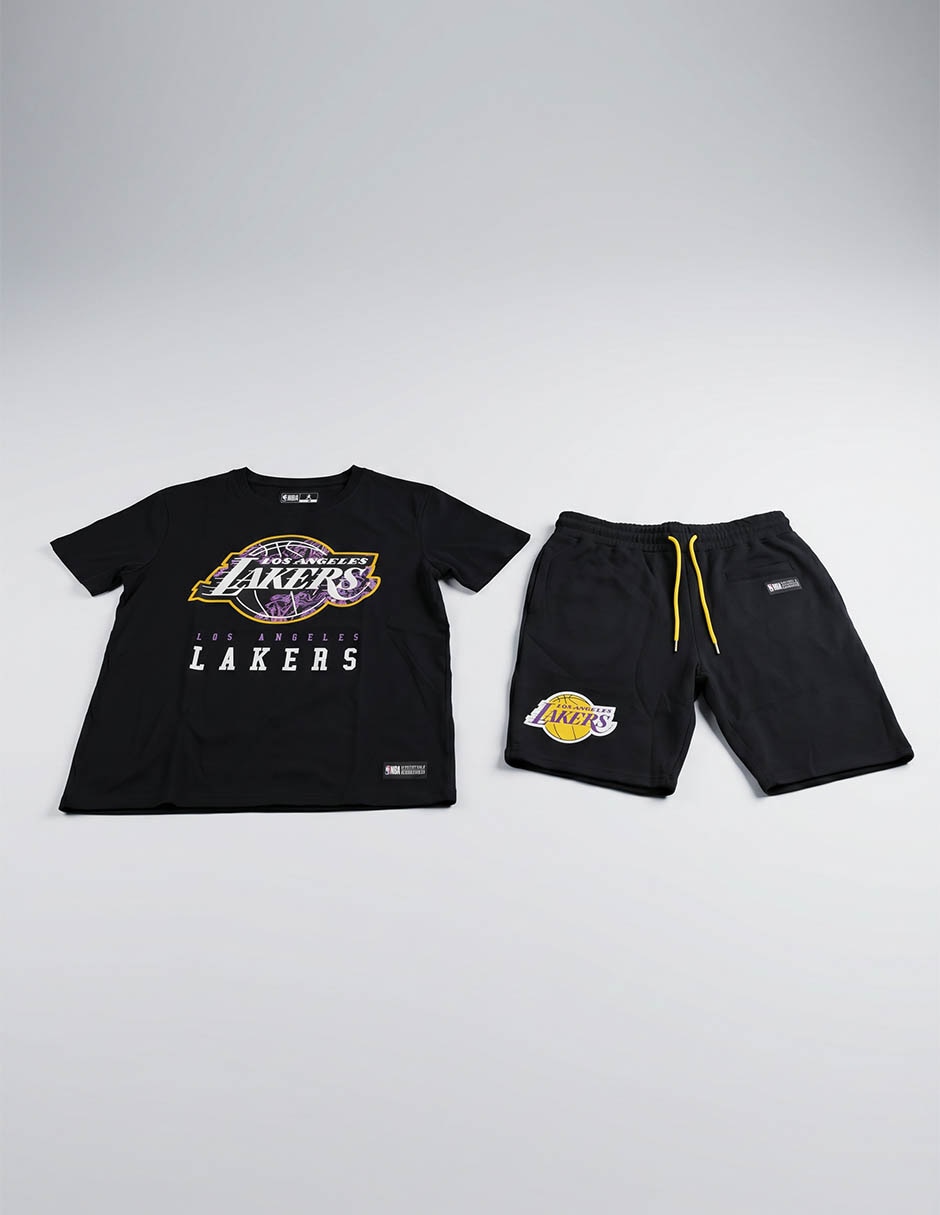 Conjunto deportivo para niño